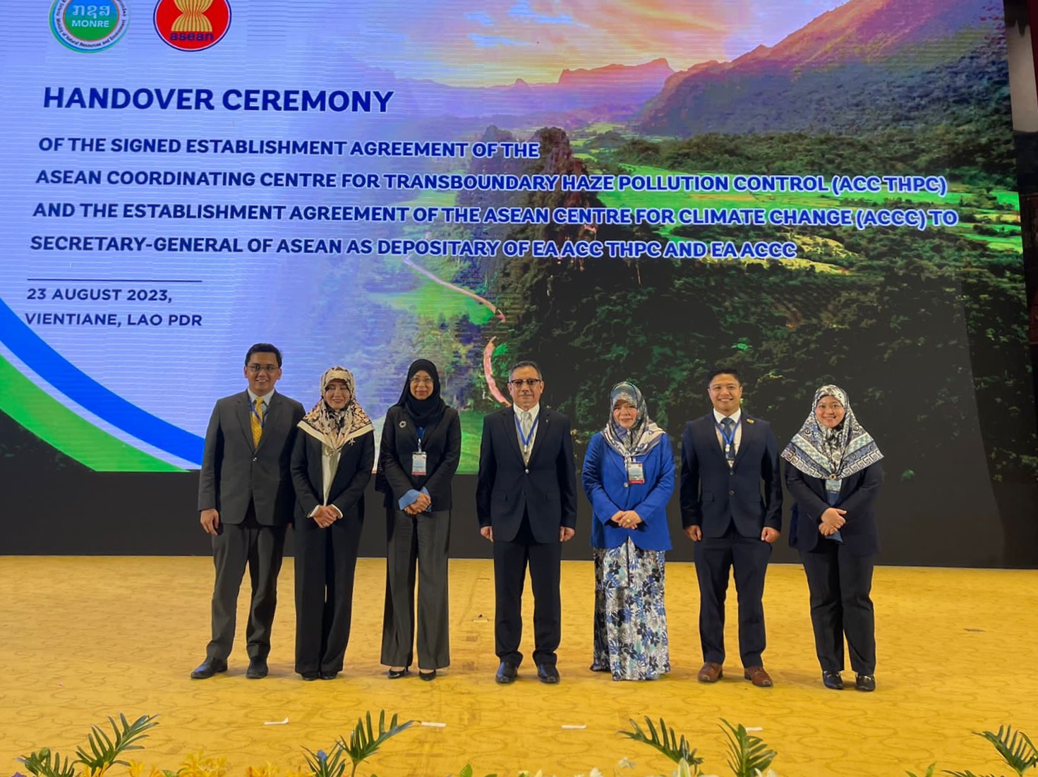 Photo 4 Delegates from Brunei Darussalam.jpg