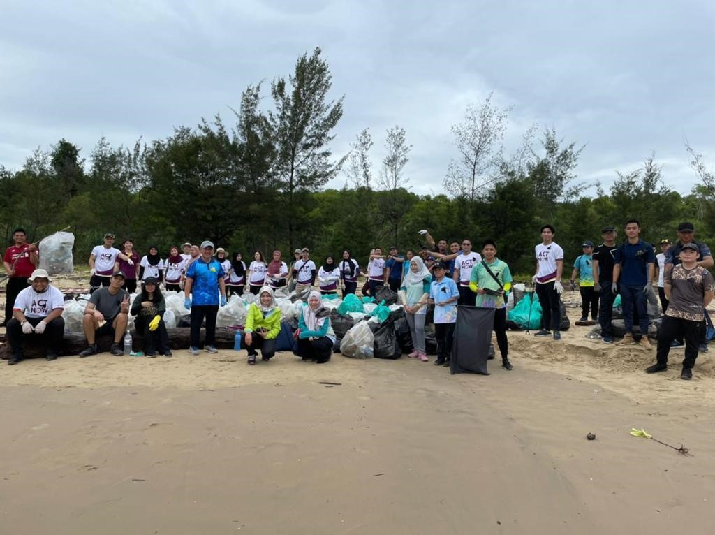 Nationwide Cleaning Campaign Marine Debris 03.jpg