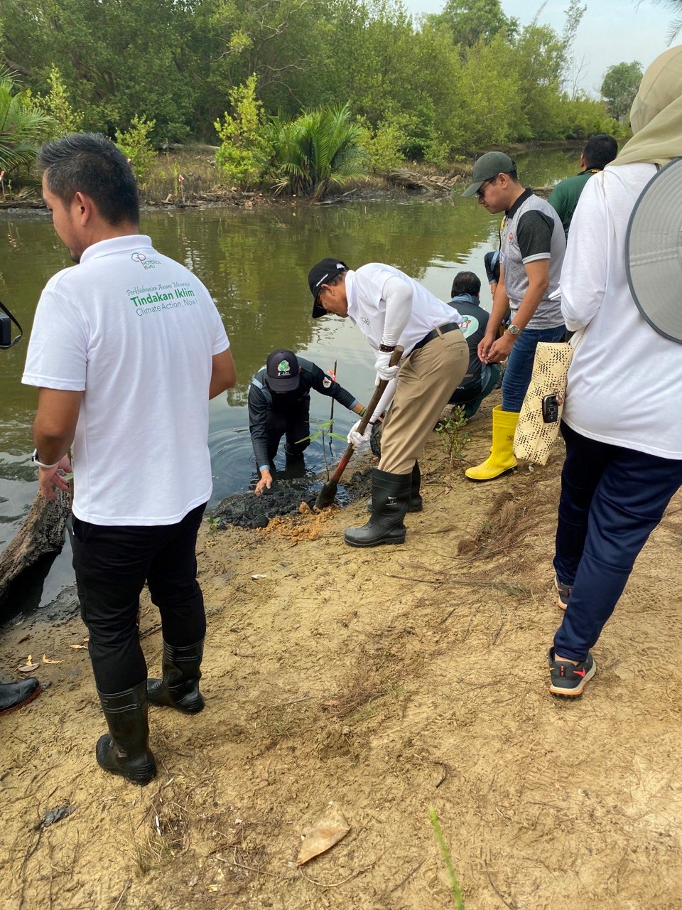 Blue Carbon – Planting of Mangrove and Beach Trees organized by BCCS 01.jpg